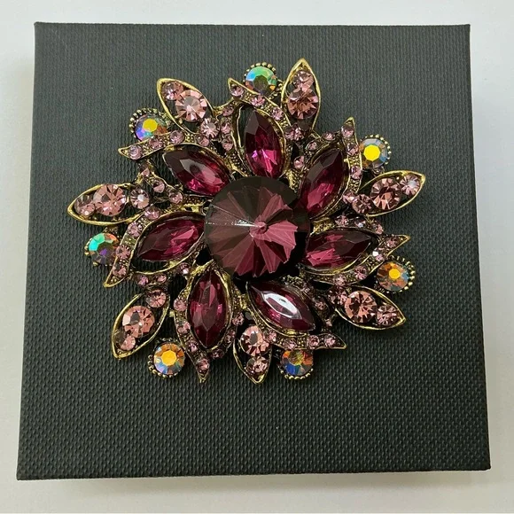 Large Purple Flower Brooch/Pendant - Picture 2 of 6